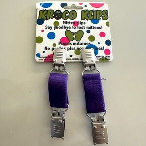 Kroco Klips for gloves or mittens.